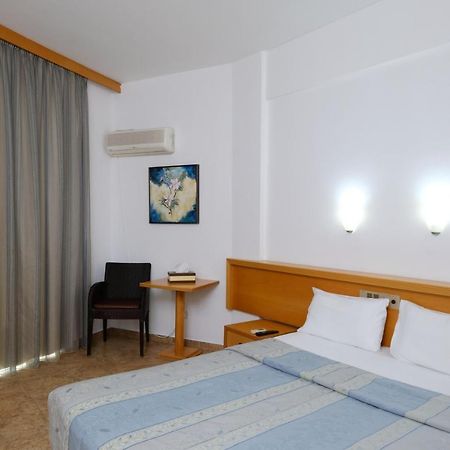 Flamingo Beach Hotel Larnaca Exterior photo