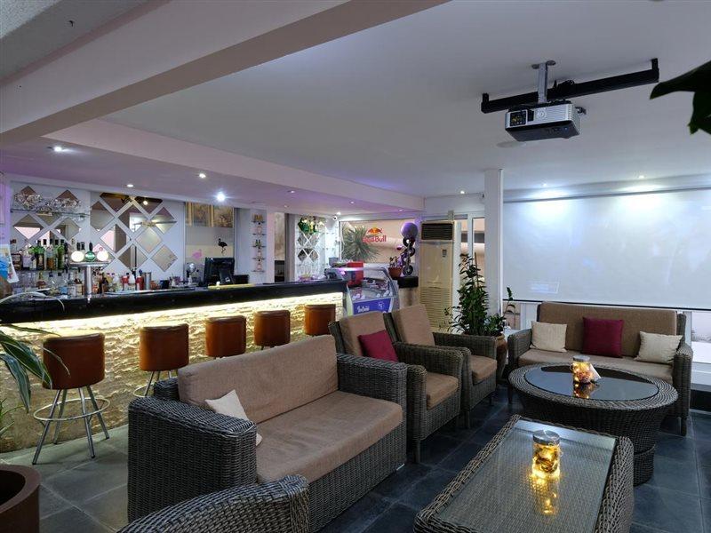 Flamingo Beach Hotel Larnaca Exterior photo