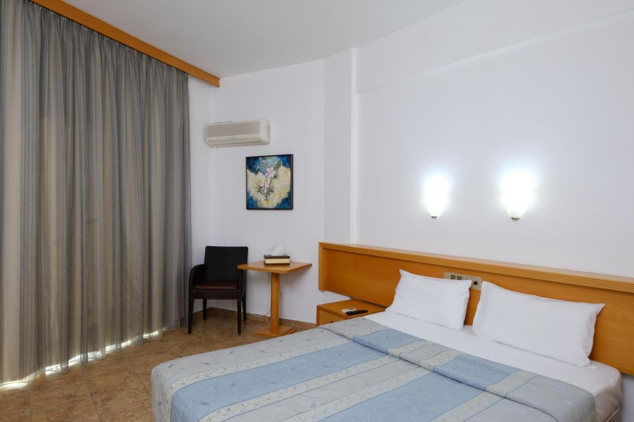 Flamingo Beach Hotel Larnaca Exterior photo